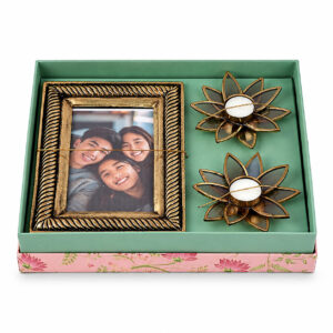 Eco-Friendly Photo Frame Candle Gift Set